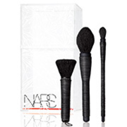 NARS ナーズ カブキブラシセット｜美容メディアVOCE（ヴォーチェ）
